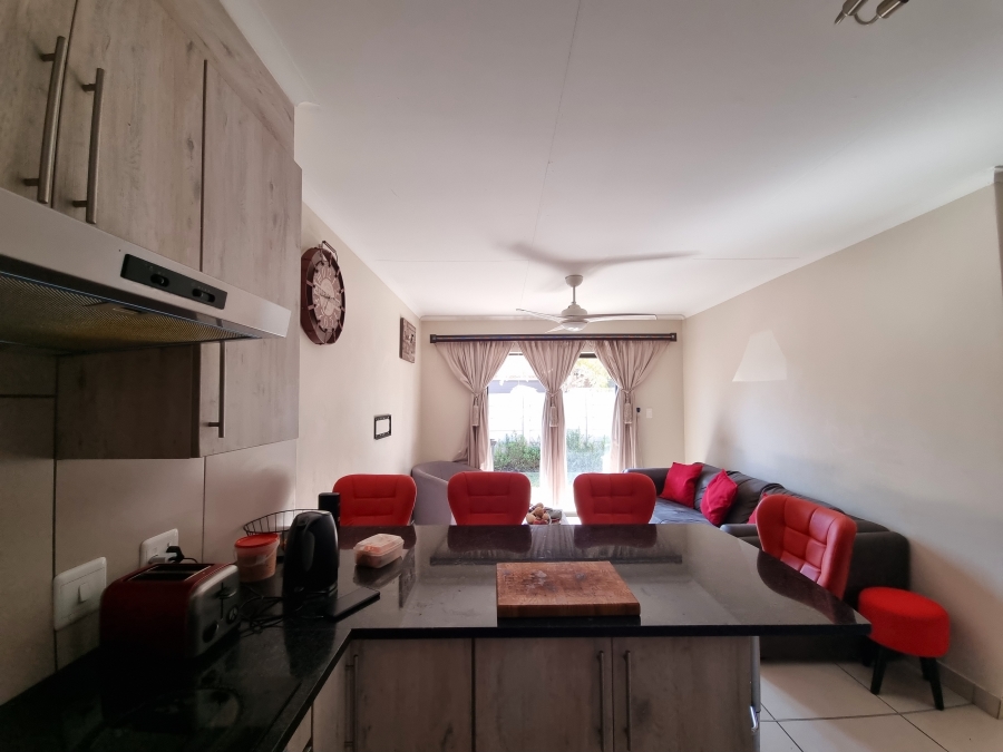 2 Bedroom Property for Sale in Ngwenya River Estate North West